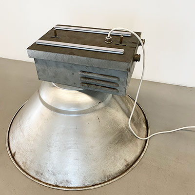 aterbrukad-lampa-ljuskalla