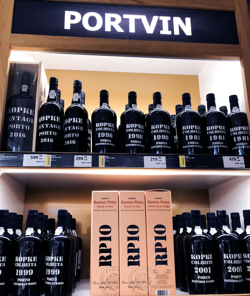 skyltbelysning för hyllställ butik